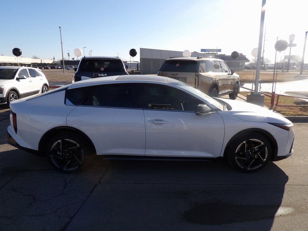 2025 Kia K4 GT-Line
