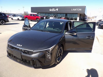 2025 Kia K4 GT-Line