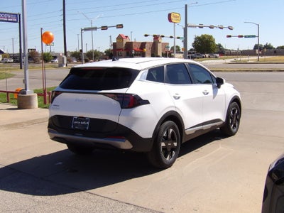 2027 Kia Sportage LX