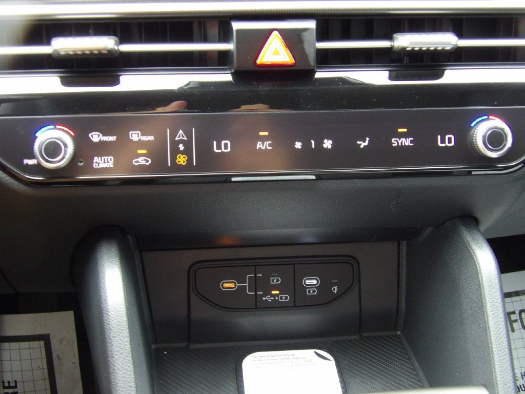 2027 Kia Sportage EX