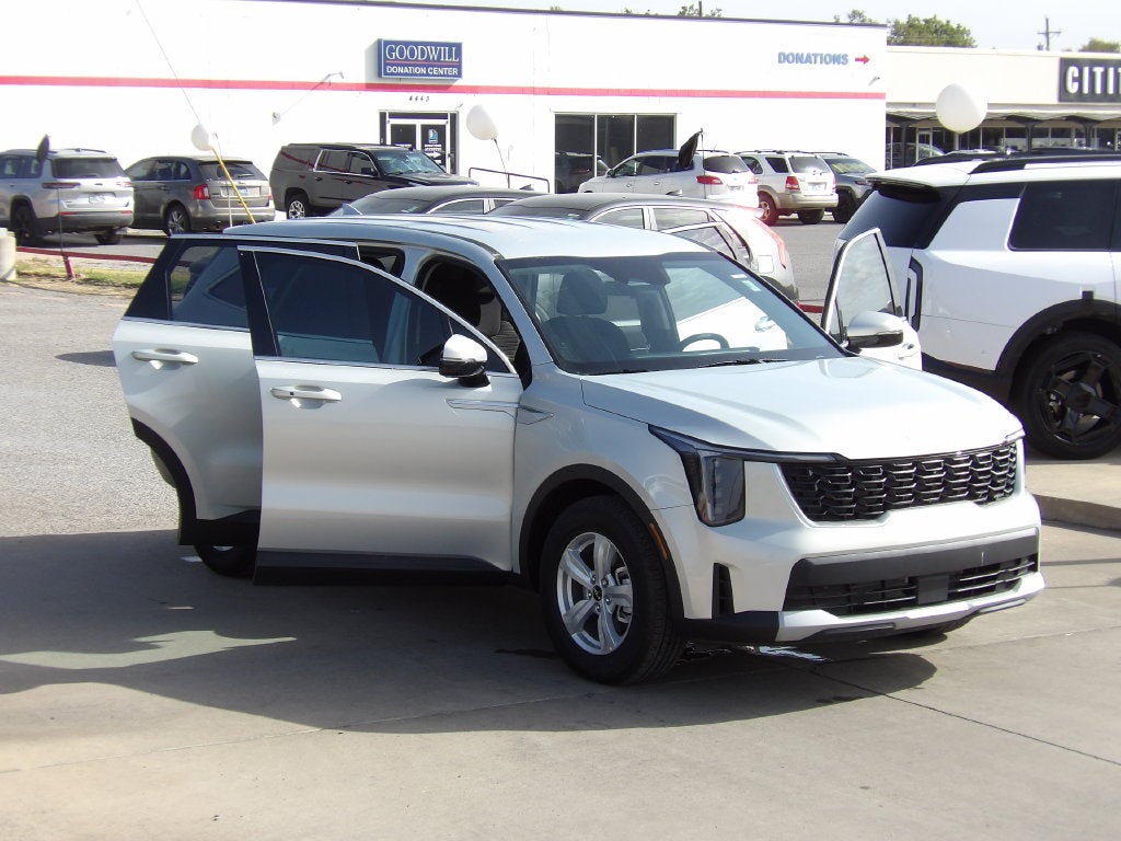 2026 Kia Sorento LX