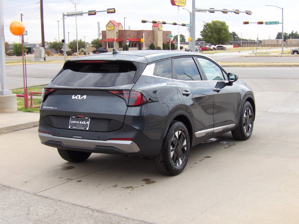 2027 Kia Sportage Hybrid LX