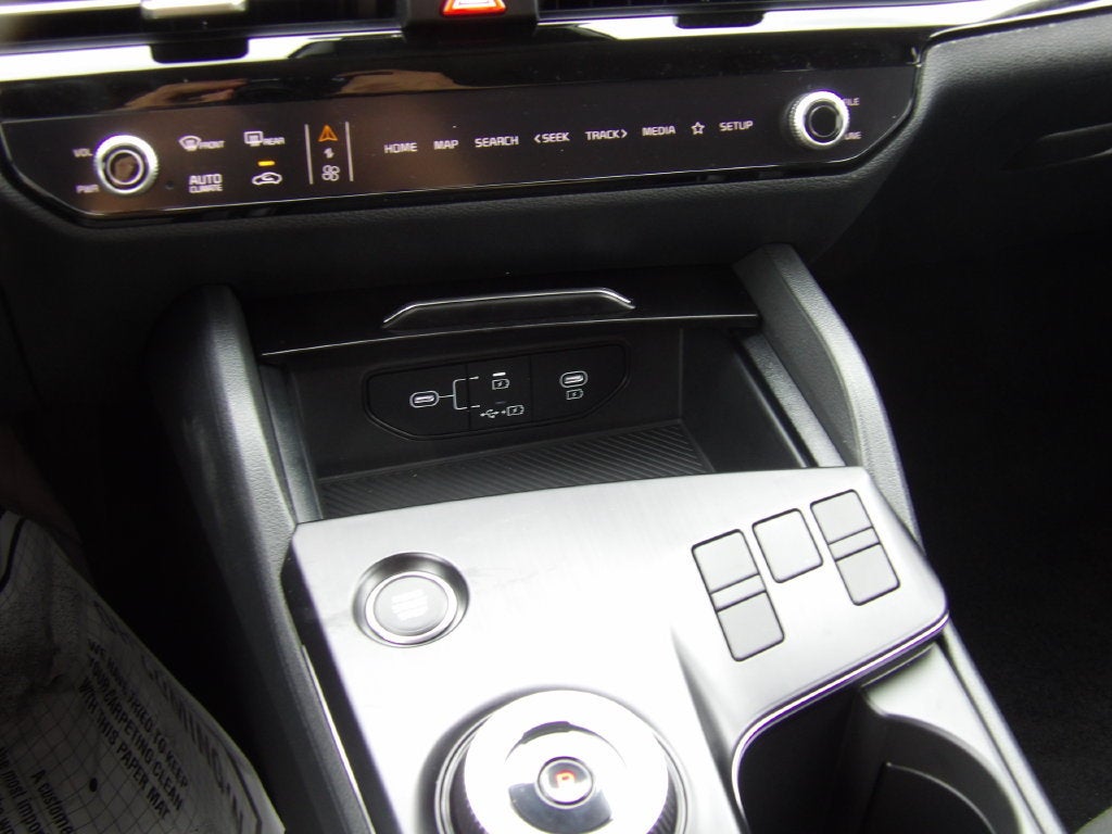 2027 Kia Sportage Hybrid LX