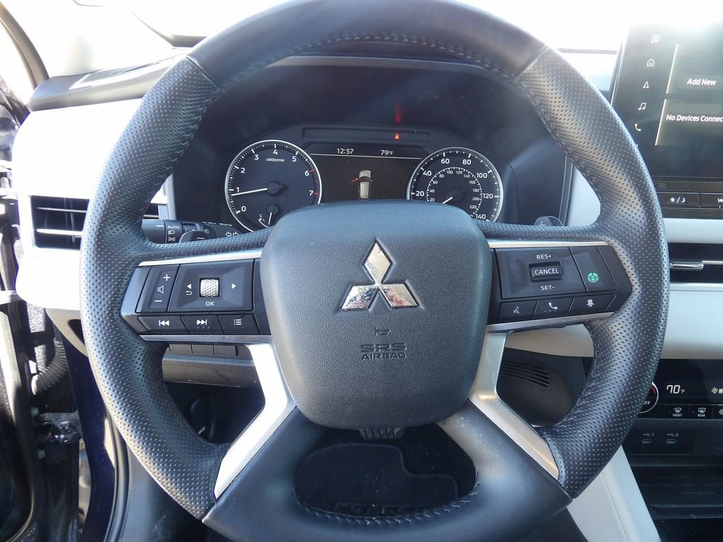 2025 Mitsubishi Outlander SE