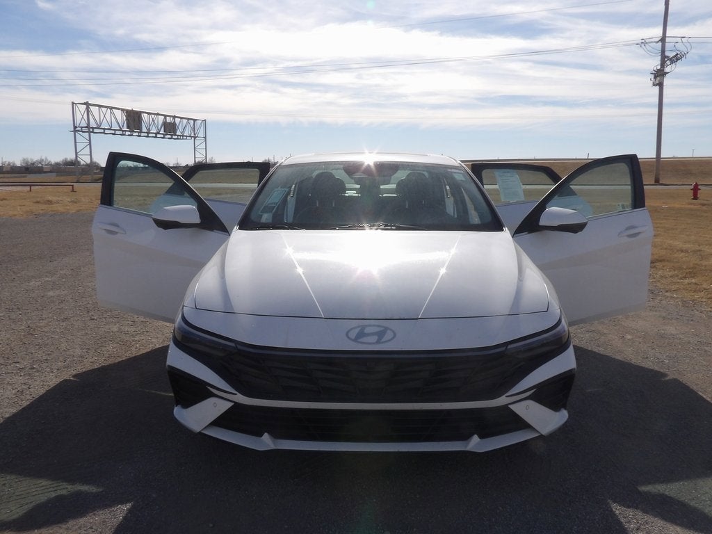 2024 Hyundai Elantra Limited