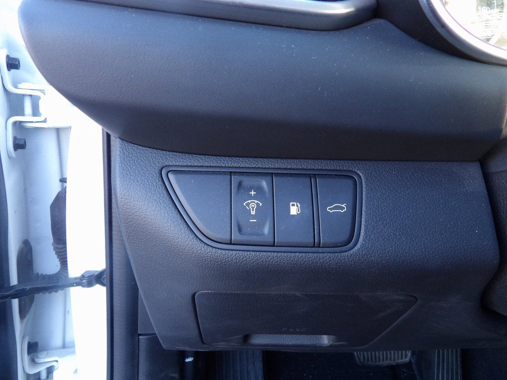 2022 Genesis G70 2.0T