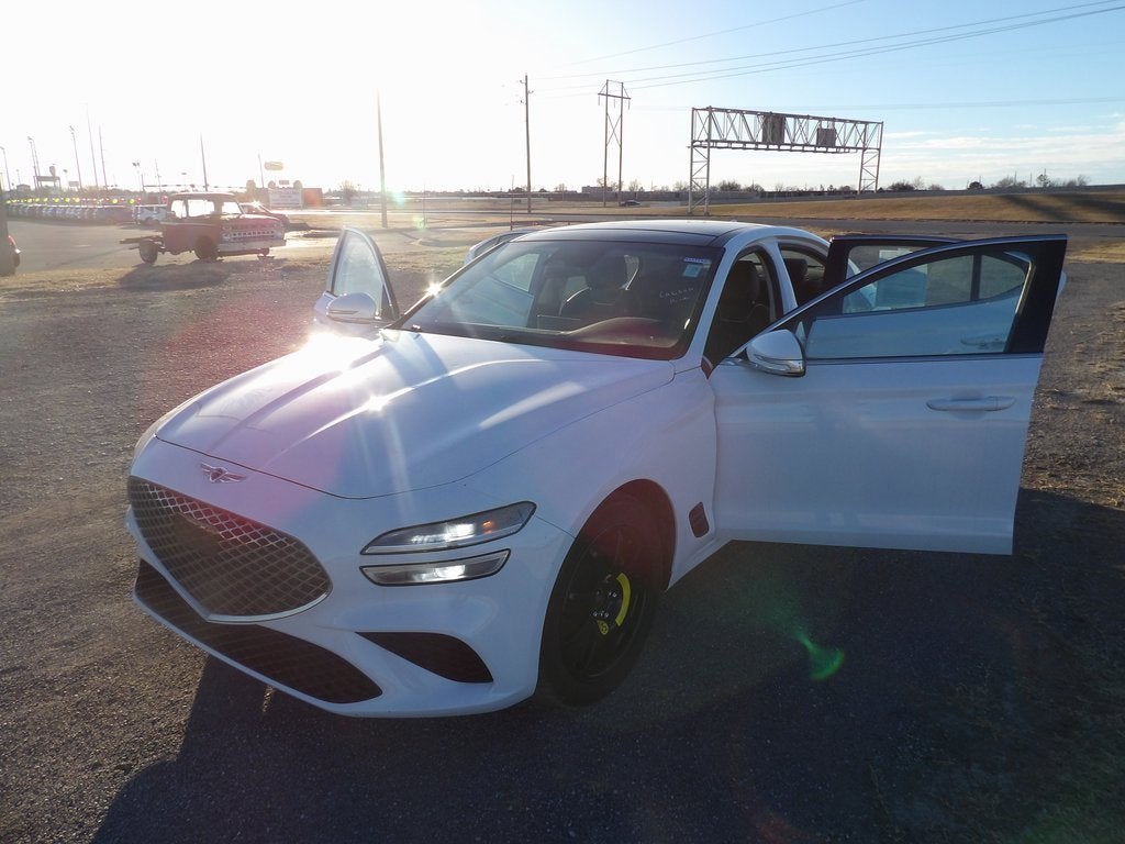 2022 Genesis G70 2.0T