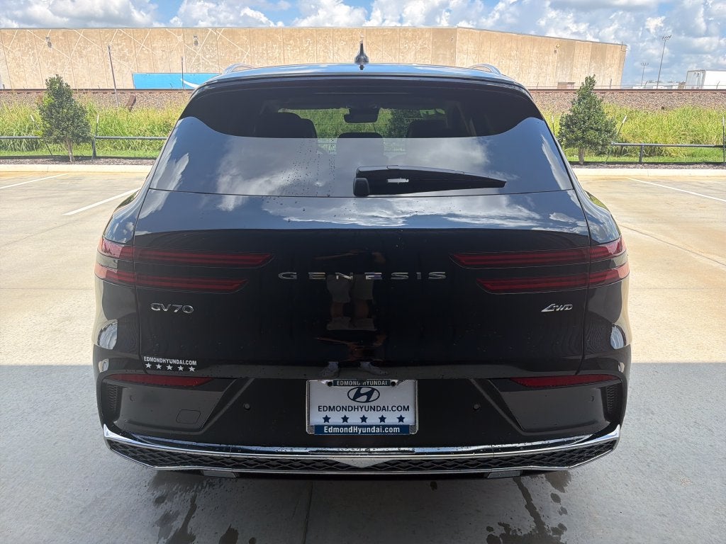 2026 Genesis GV70 2.5T Select