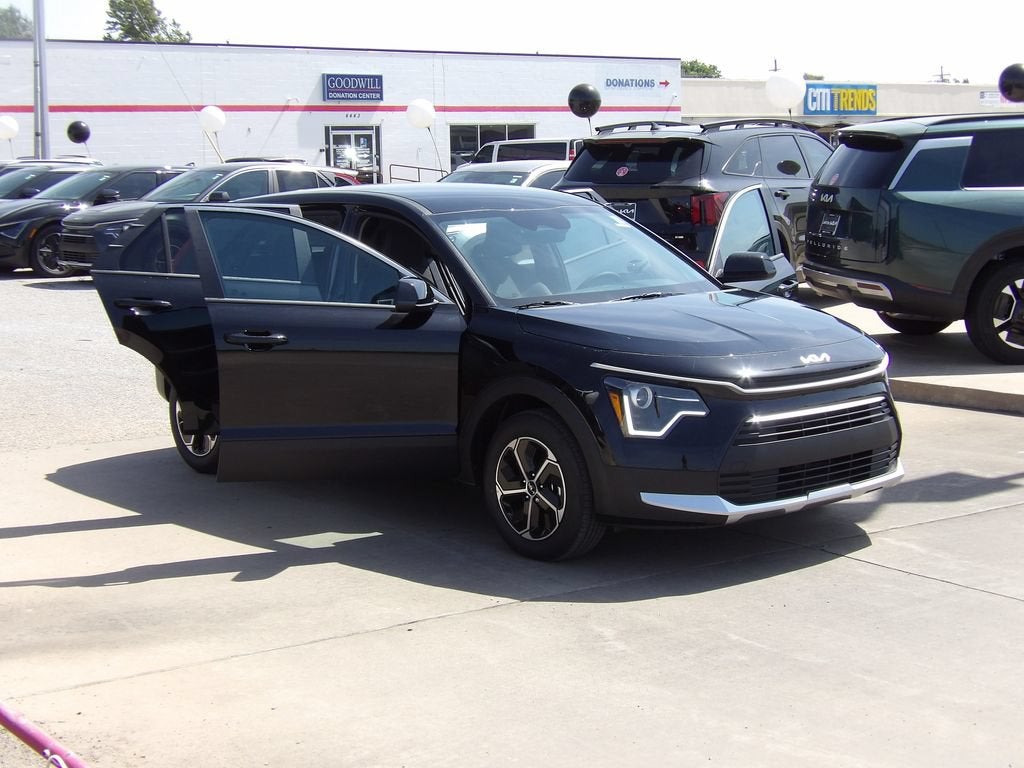 2026 Kia Niro LX