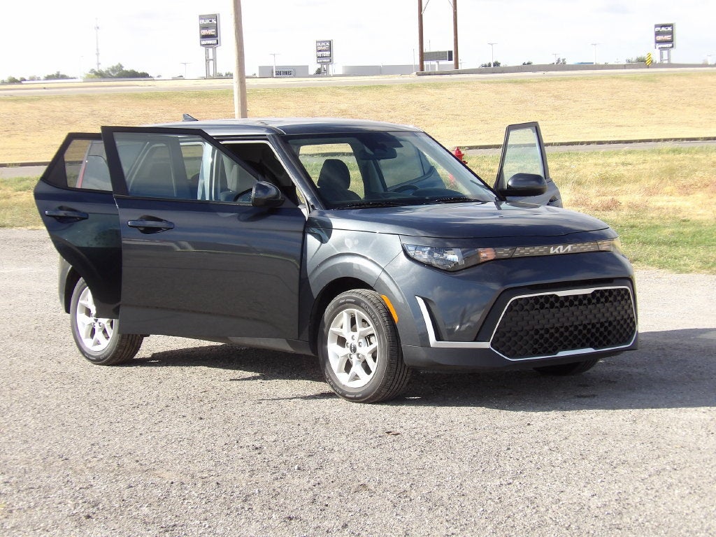 2024 Kia Soul LX