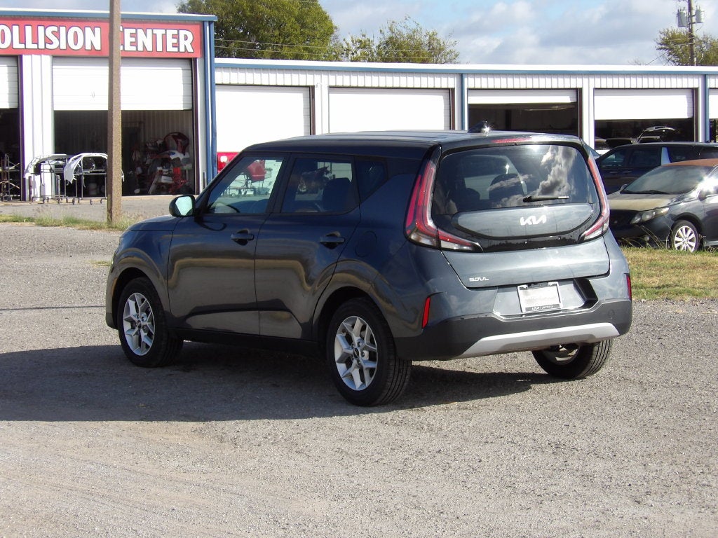 2024 Kia Soul LX
