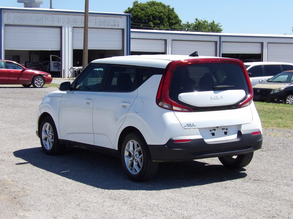 2022 Kia Soul LX