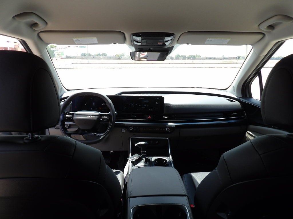 2027 Kia Carnival LXS