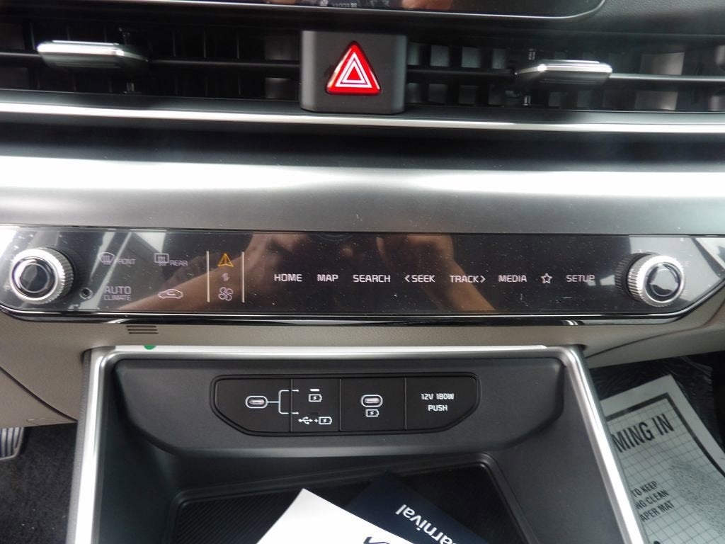 2026 Kia Carnival LXS