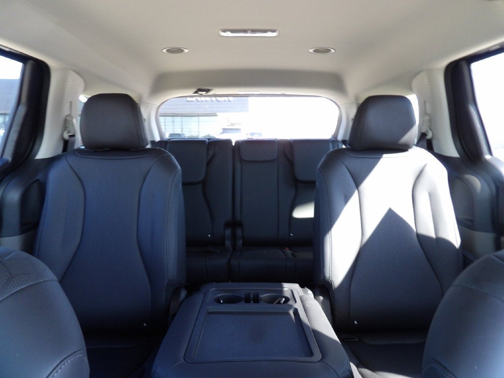2027 Kia Carnival LXS
