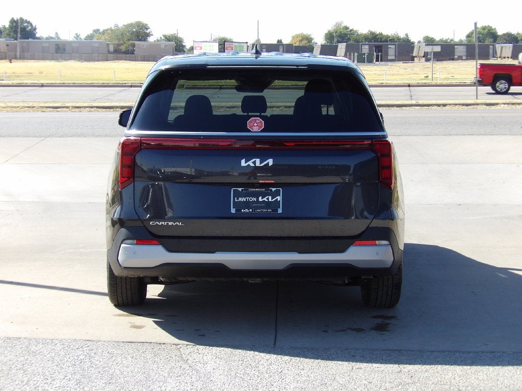 2027 Kia Carnival LXS