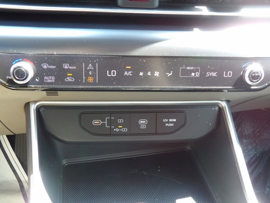 2026 Kia Carnival LXS