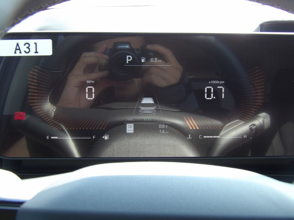 2027 Kia Carnival LXS