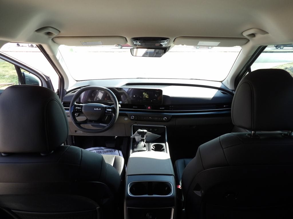 2027 Kia Carnival LXS