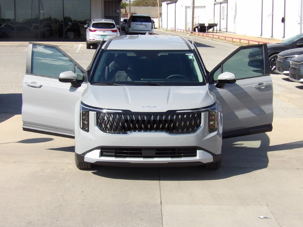 2027 Kia Carnival LXS