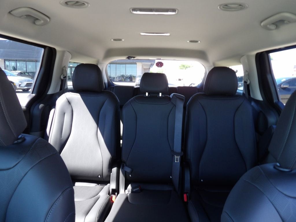 2026 Kia Carnival LXS
