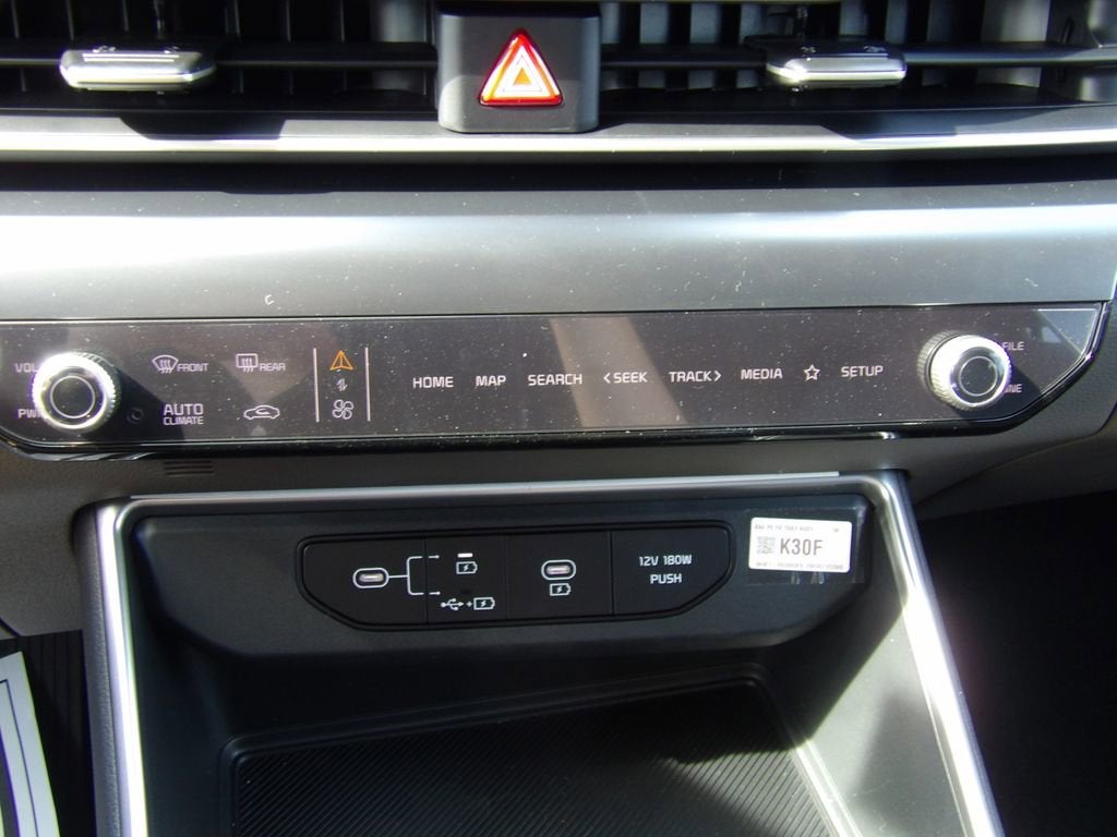 2026 Kia Carnival LX