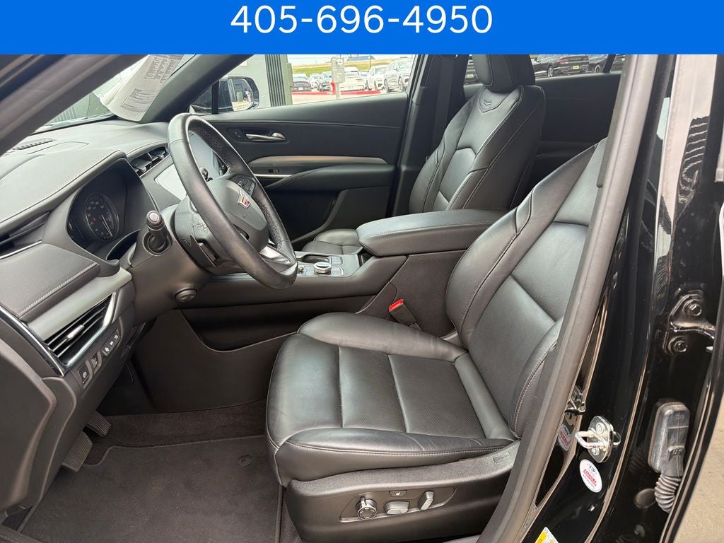 2023 Cadillac XT4 Premium Luxury