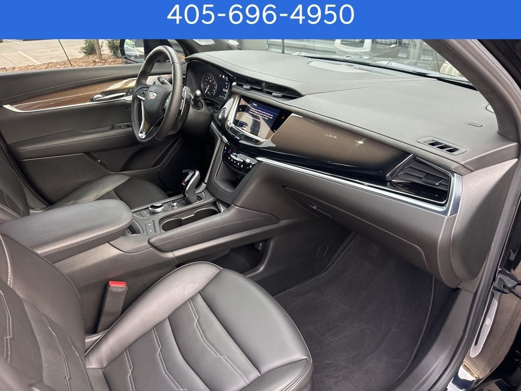 2025 Cadillac XT6 Sport