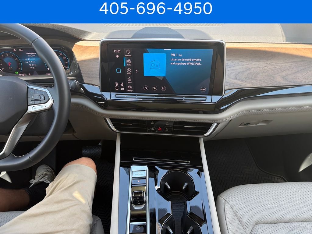 2026 Volkswagen Atlas 2.0T SE w/Technology