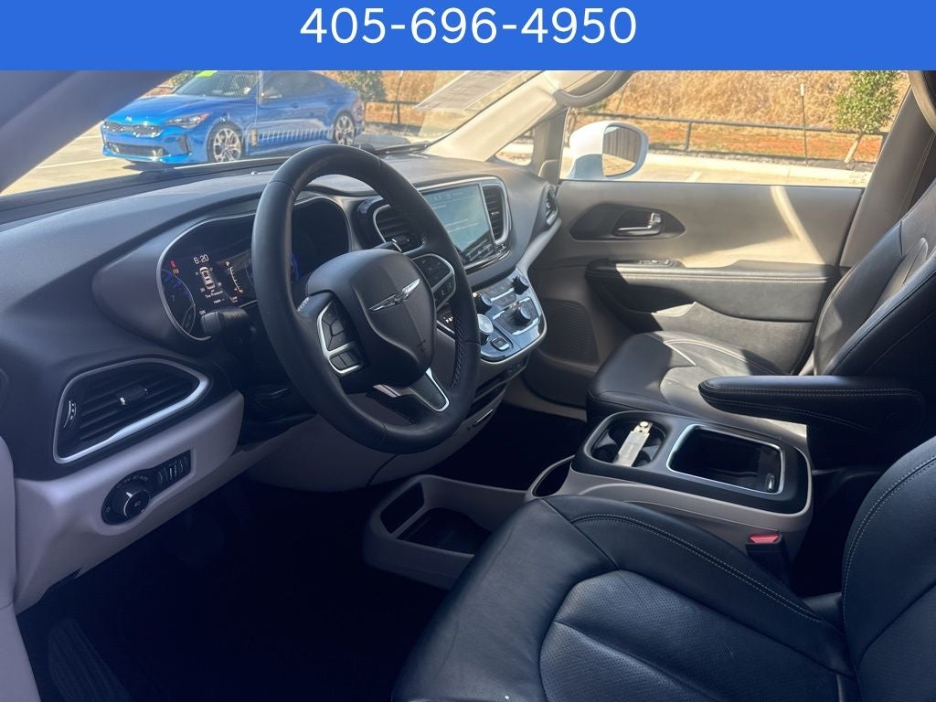 2022 Chrysler Pacifica Touring L