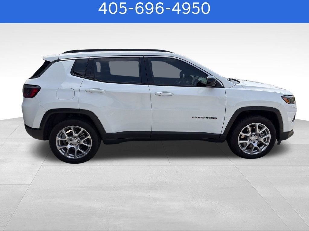 2024 Jeep Compass Latitude Lux