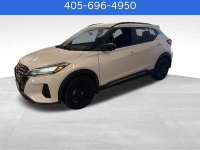 2021 Nissan Kicks SR