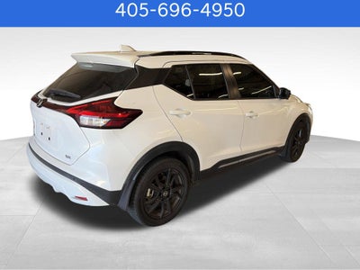 2021 Nissan Kicks SR