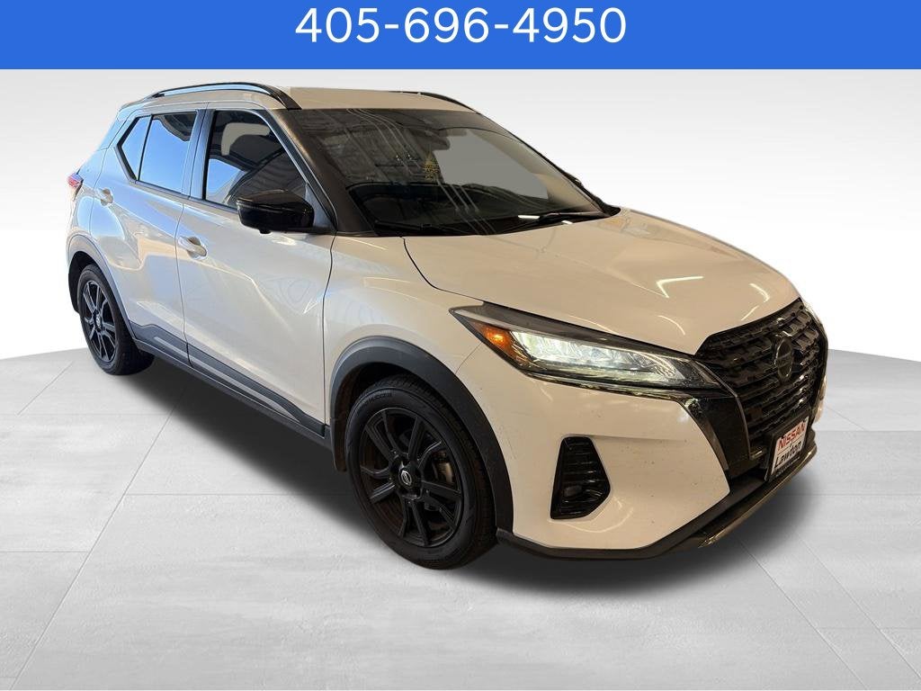 2021 Nissan Kicks SR
