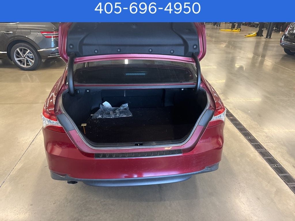 2020 Toyota Camry Hybrid XLE