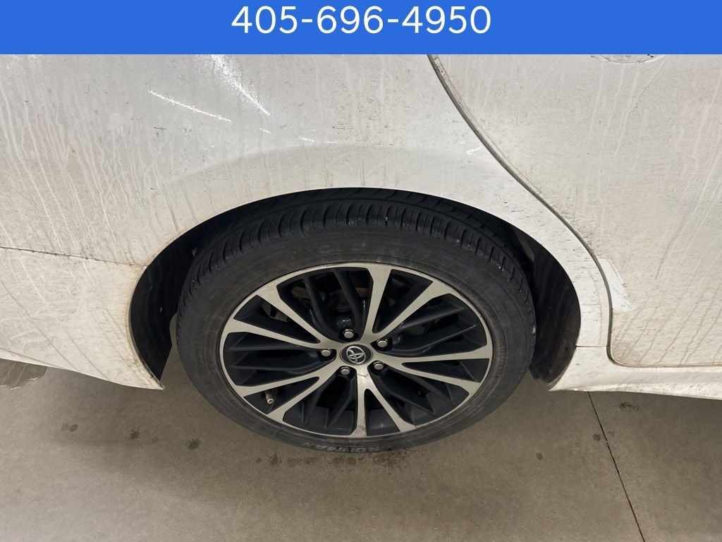 2020 Toyota Camry SE