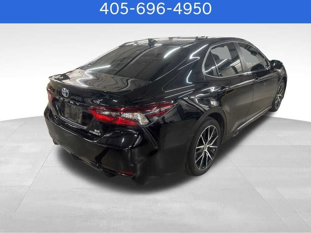2022 Toyota Camry Hybrid SE