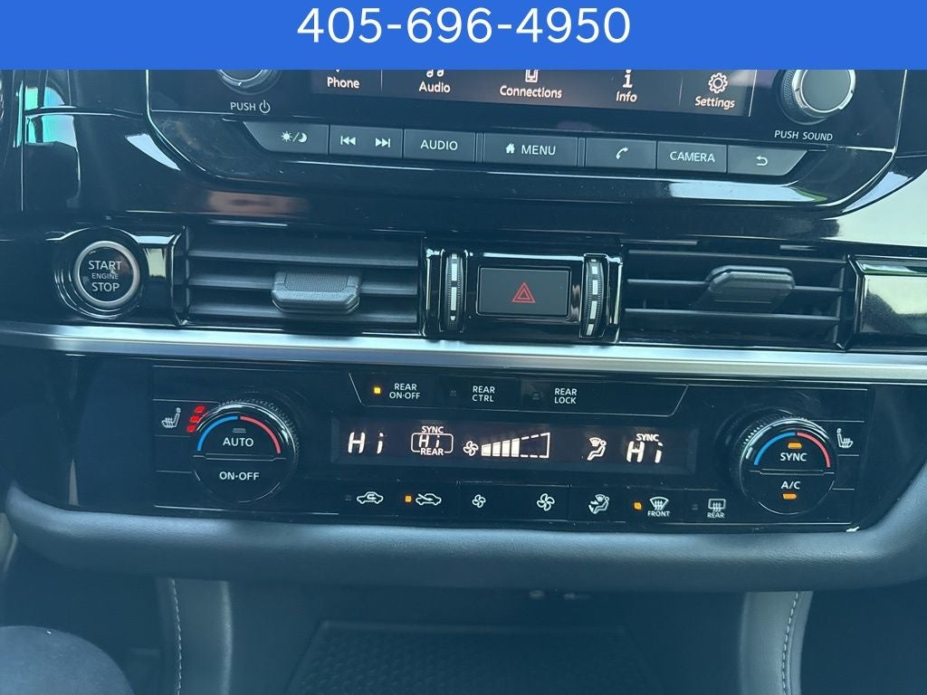 2022 Nissan Pathfinder SV