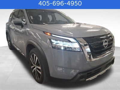 2024 Nissan Pathfinder Platinum