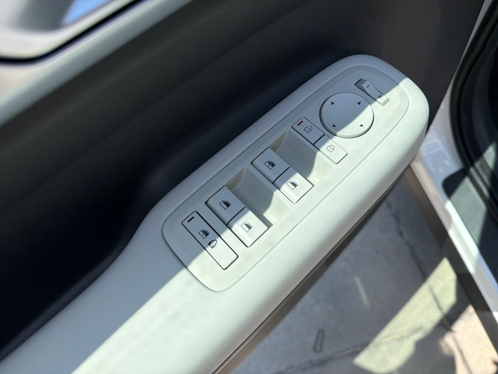 2027 Hyundai Santa Fe SE FWD