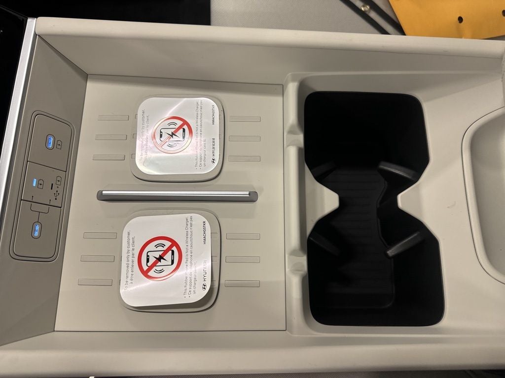 2026 Hyundai Santa Fe SE FWD