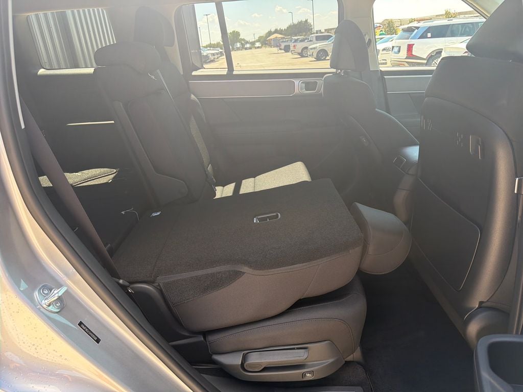 2027 Hyundai Santa Fe SE FWD