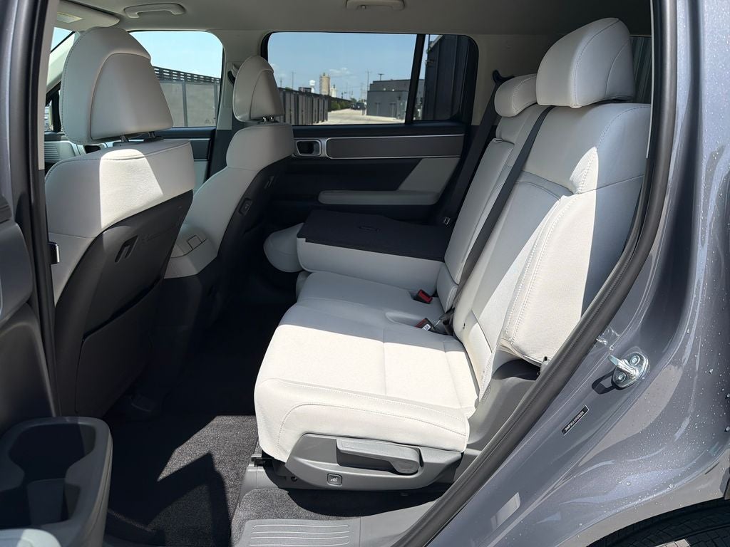 2027 Hyundai Santa Fe SE FWD