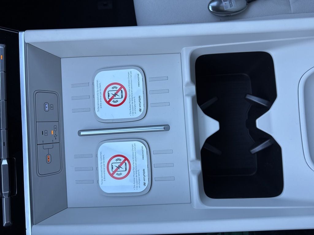 2026 Hyundai Santa Fe SE FWD