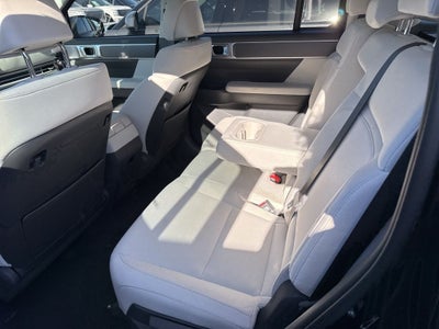 2026 Hyundai Santa Fe SE FWD