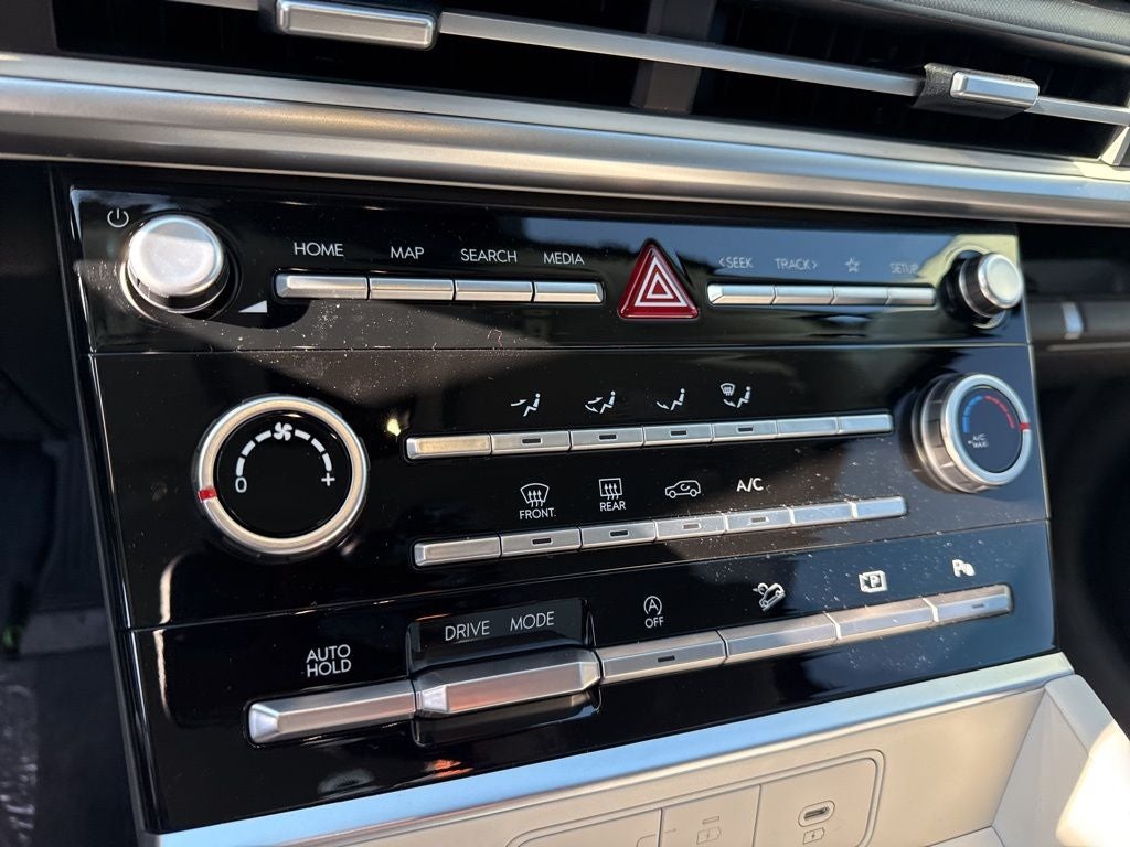 2026 Hyundai Santa Fe SE FWD