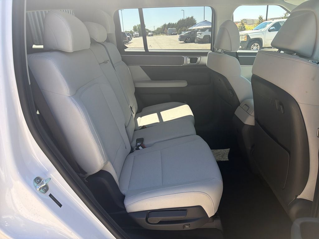 2027 Hyundai Santa Fe Hybrid SE