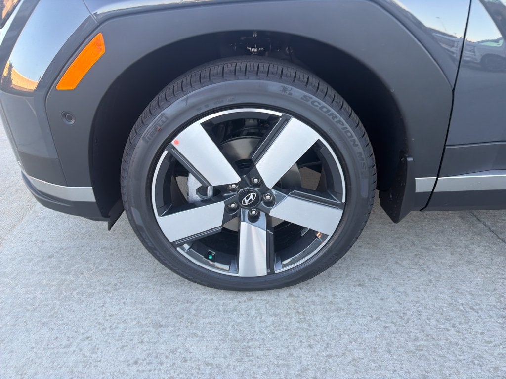 2027 Hyundai Santa Fe Limited FWD