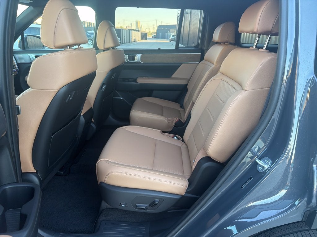 2027 Hyundai Santa Fe Limited FWD
