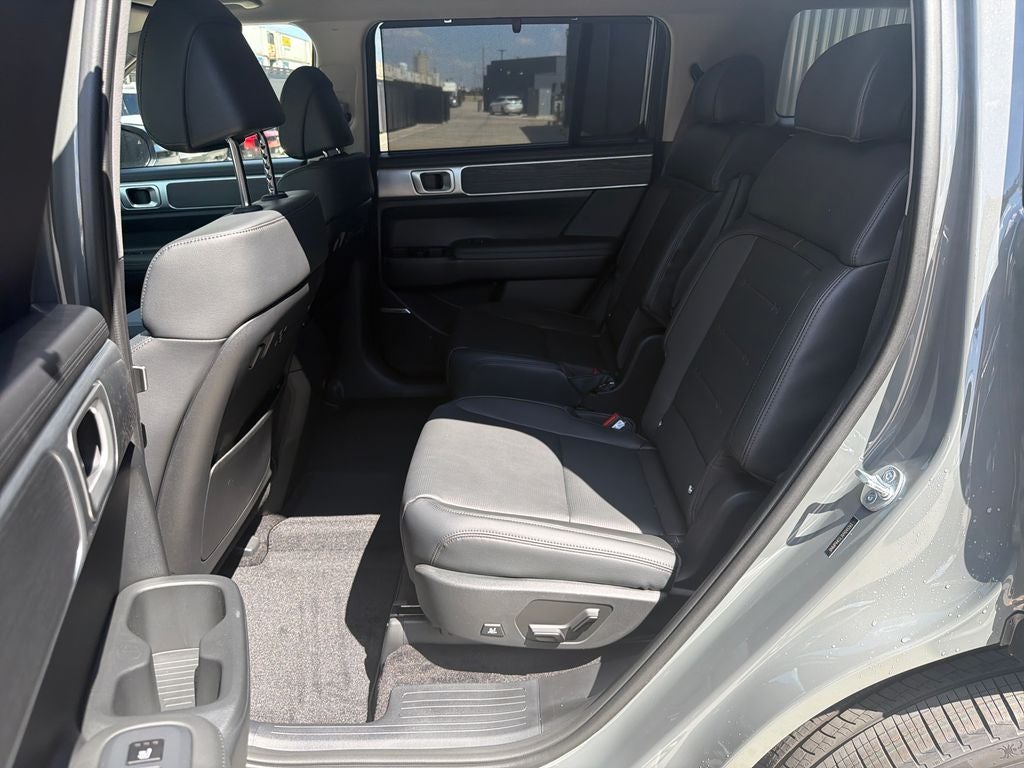 2027 Hyundai Santa Fe Limited FWD